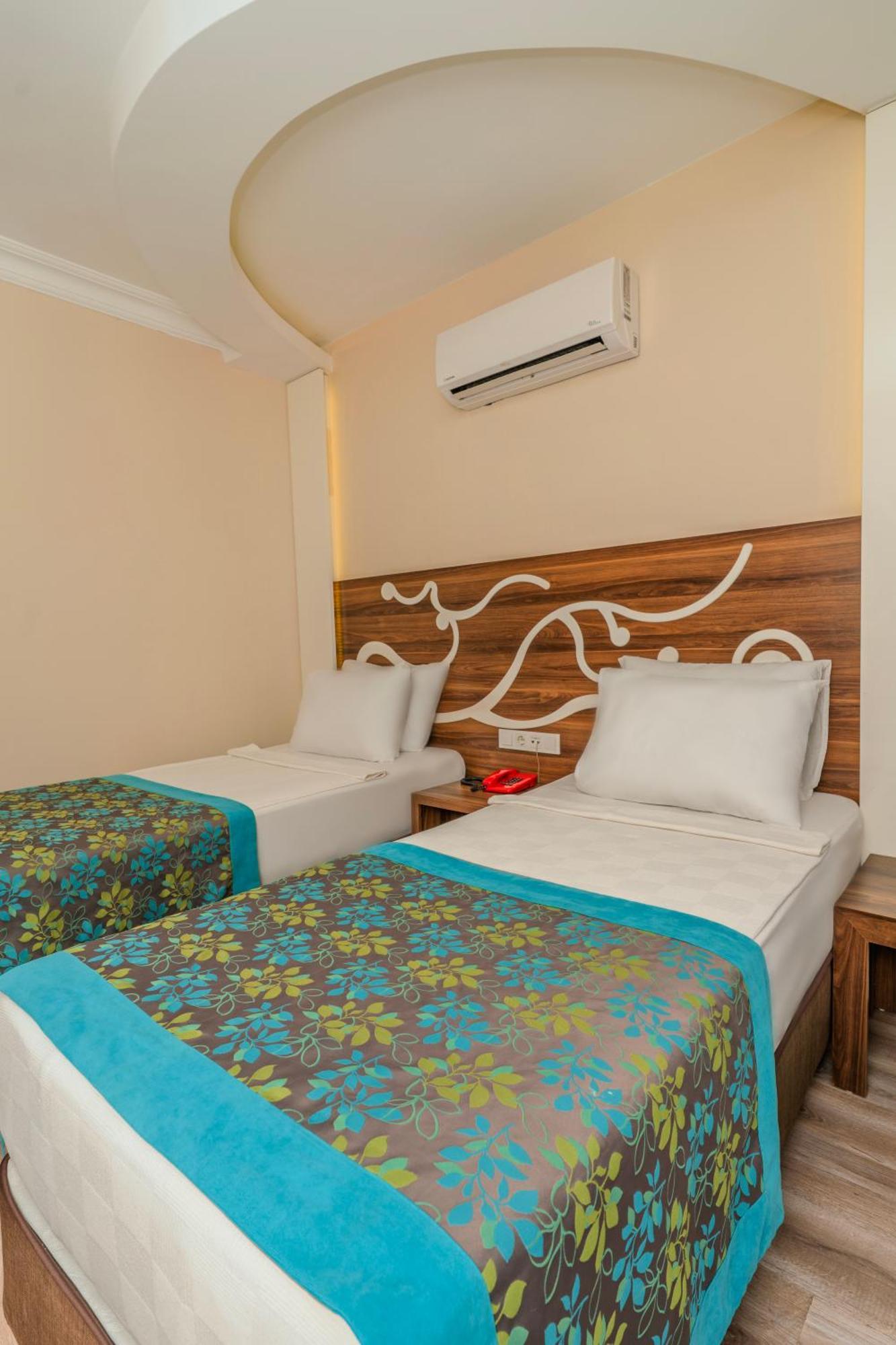 Kleopatra Blue Hawai Hotel 阿拉尼亚 外观 照片