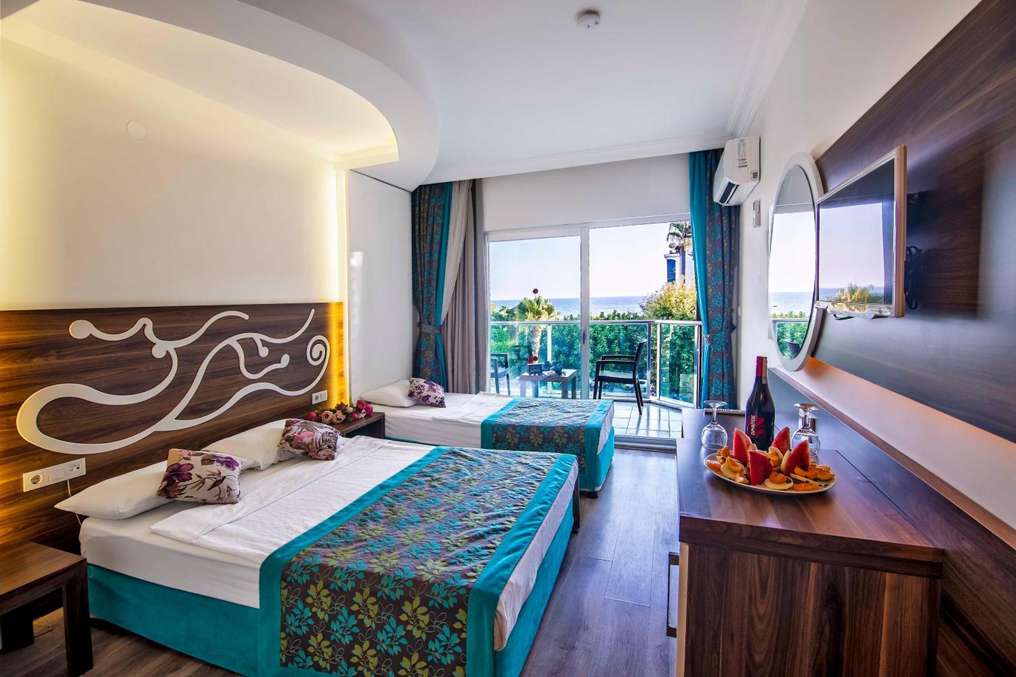 Kleopatra Blue Hawai Hotel 阿拉尼亚 外观 照片